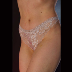 Graues Spitzenhöschen